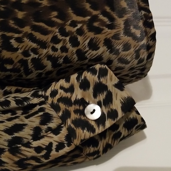 Casual Corner animal print blouse size 12 - Picture 4 of 6
